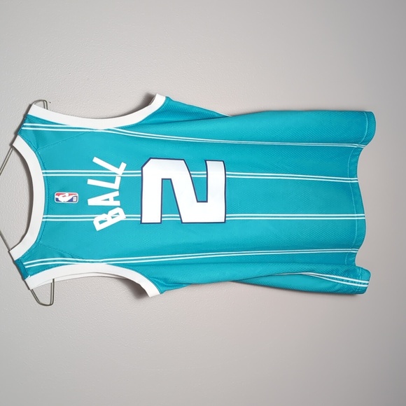 Lamelo Ball Charlotte Hornets Rookie jersey - Picture 2 of 3